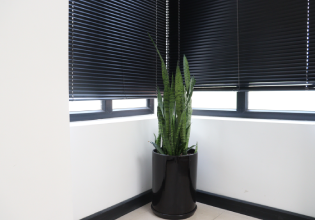 An Image of یدک شاپ Workspace 13